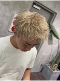 ホワイトベージュスパイキーショート