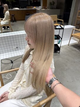 ニーイチイチ(211) ミルクティーベージュ/デザインカラー