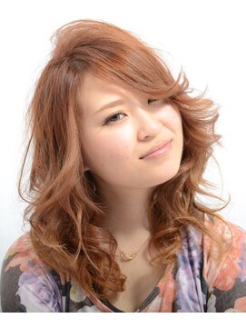 フェリスディーレ (Felice Deele) 大人巻き髪スタイル!