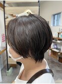 くびれが映えるショート×イルミナカラー&髪質改善も人気◎