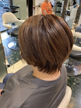 モア 下通店(MORE) すっきりショートでクールな大人女子に