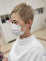 e.m.a プレミアムビューティーサロン 栄駅店(e.m.a PREMIUM BEAUTY SALON)&nbsp;ハイトーンカラー×ベリーショート