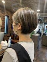 ヘアー クリエイト カルバリ(HAIR CREATE Calbari)&nbsp;ハイライト×大人ショート