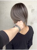 ミルクティーベージュローライトインナーカラーハイライト