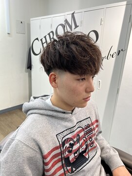 クロム トウキョウ ザ バーバー 新宿(CHROM TOKYO the Barber) 前下がりマッシュスキンフェード 新宿/代々木/メンズカット