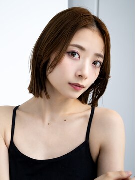 レノラ 本町(LENORA) 20代30代大人かわいいナチュラル暗髪エアーストレートヘア