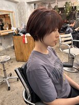 ウィークエンド(WEEKEND)&nbsp;ピンクカラー×ショートスタイル