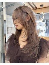 ラ キング(LA KING) レイヤーカット×ミルクティーベージュ