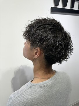 レイズアンダーバーホワイト(RAISE by _WHITE) メンズカット/メンズパーマ/メンズカラー/大分美容室