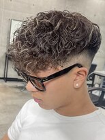 イーラ(era) 外国人スペインカール