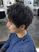 ヒュイル バイ ニアウ(Hwyl by Niau)&nbsp;メンズアップバングパーマニュアンスパーマスパイラルパーマ