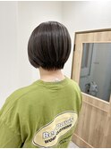ショートボブ白髪ぼかしハイライトグレージュ
