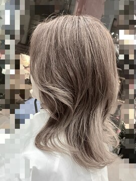 ヘアサロン ナヴィ 赤坂(NaVie AKASAKA) ケアブリーチon カラーで透明感のあるフォルムレイヤー