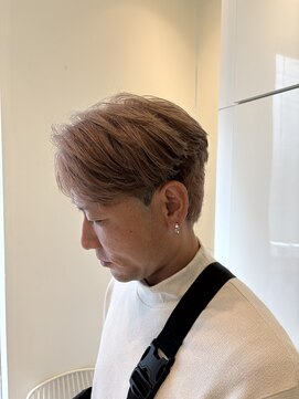 リバード(reverd) ミルクティーベージュ/センターパート