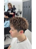 メンズハイライト スパイキーショート