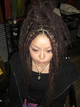 トリックストア(TRICK STORE) 全頭ドレッド!!