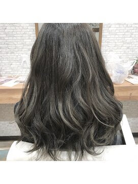 リバティ(Liberty) スモークグレージュ