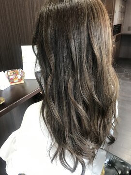 髪の美院 シャルマン ビューティー クリニック(Charmant Beauty Clinic) アッシュブラウン