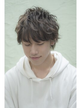 ヘアーミューズ リベロ(hair muse Livero) 【Ｌｉｖｅｒｏ】フェザーマッシュ×くせ毛風パーマ　３