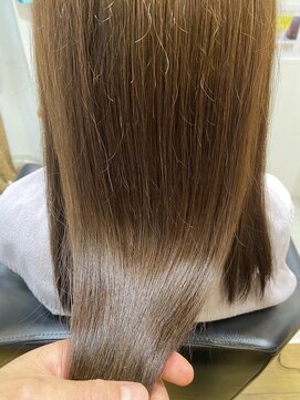 リプク(Rip-Ku18) 【箕面】感動♪ノンアイロン弱酸性縮毛矯正エアーストレート♪