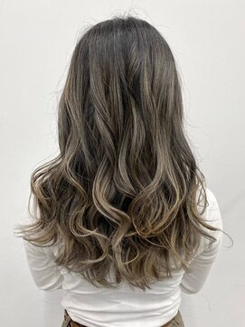 シエスタ バイ アンブルリュクス(siesta by amble luxe) エアタッチグレージュ