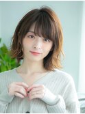 大人かわいい外はね顔まわりレイヤーボブ