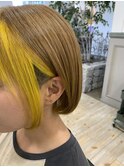 ベージュ×イエロー
