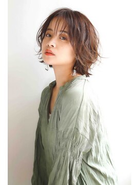 モコ(MOCO) 奥行きのあるドライカールでドラマチックな表情に
