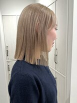 ガーデンヨコハマ(GARDEN YOKOHAMA) ハイトーン切りっぱなしボブミディアムホワイトベージュワンレン