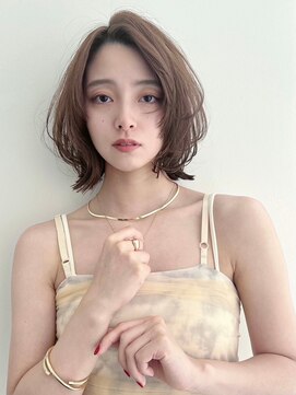 ユーフォリア エヌ 池袋サンシャイン通り店(Euphoria +n) エアリーカールシースルーバングこなれミディ