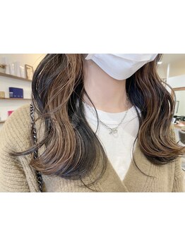 さりげなくお洒落なインナーカラーやダメージレスのブリーチカラーが大人気◎【インナーカラー】