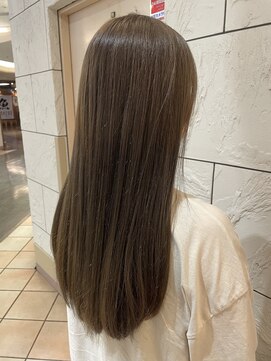 フィゼル あべのルシアス店(Aujua fizelle) オリーブベージュ