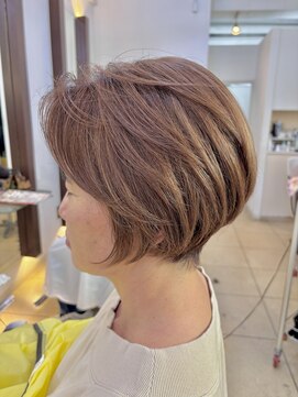 ヘアアーク(HAIR arc) ショートボブ#前下がり#くすみベージュ#ひし形#くびれかわいい