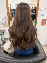 リリー バイ エーケー(Lily By Ak)&nbsp;ツヤ感たっぷりロングヘアー