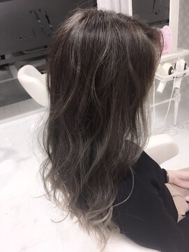 ジウ 上通り(JIU) 大人可愛い☆透明感☆立体感☆ハイライトグラデーション×グレー