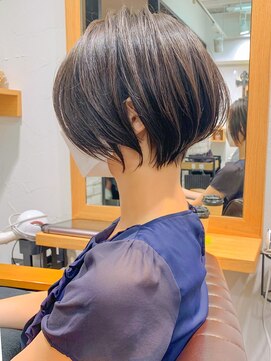 アヴァロン(AVALON) 絶壁解消×イルミナカラー×ひし形丸みショート永田