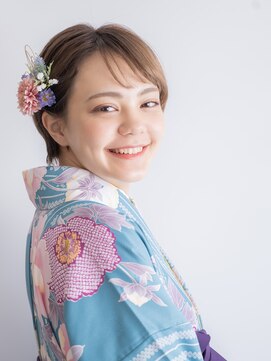 ヘアーサロン ラフリジー(Loufreasy) ショートボブ・ショートヘアーの卒業式袴の編み込みヘアアレンジ