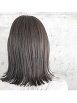 ロイジー(roijir) 【表参道 roijir】アッシュグレイジュ*切りっぱなしカット