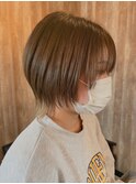 人気☆おしゃれウルフカット　ベージュインナーカラー