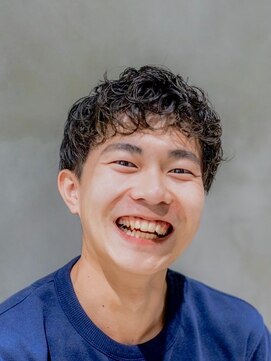 ニカイ(2F) 似合わせカット/イメチェン/無造作ショートパーマ/刈り上げ