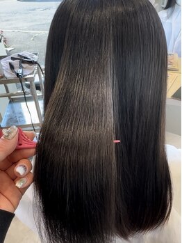 アーティック ヘア ディーヴァディーヴォ アーバ(ARTIC HAIR DIVA DIVO Arbor)の写真/専門知識と技能を習得した≪Aujua≫認定ソムリエ在籍。髪質・ダメージに合ったトリートメントをセレクト!