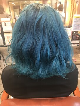 ネオリーブサイン 大森店(Neolive sign) ブリーチ2回 ターコイズブルー【大森】