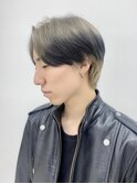 エンドカラー白黒ホワイトセンターパートブラックヘアブリーチ