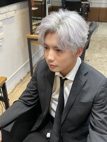 ジェットブラックキューサンロク(JET BLACK 936)&nbsp;ホワイトセンターパート