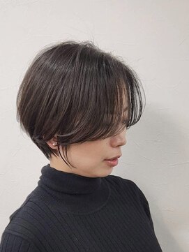 美容室ポール 西葛西店(PAUL) ショートヘア 耳掛け グレージュ