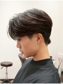 毛流れセンターパートニュアンスパーマカルマヘアメンズパーマ