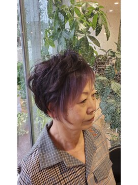 ヘアーアンドメイク ペリドット(hair&make Peridot) アシメショートスタイル/ロイヤルパープル/30代/40代/50代/60代