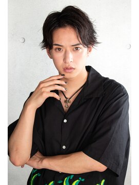 クロエ 中目黒(Cloe) メンズセンターパートミディアムスタイル