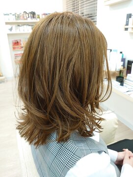 シルビジュー(Cills Bijou) ☆大人女性美髪ミディアムレイヤー☆