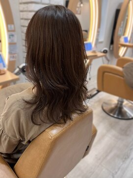 アドラーブル けやき通り店(adorable) 韓国ミディアムレイヤー大人かわいい20代30代40代